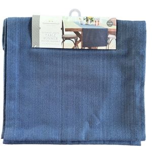 THRESHOLD TABLE RUNNER BLUE EXTENDED LENGTH 14 x 108
